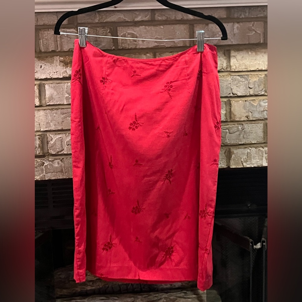 Express Red Floral Embroidered Skirt size 10